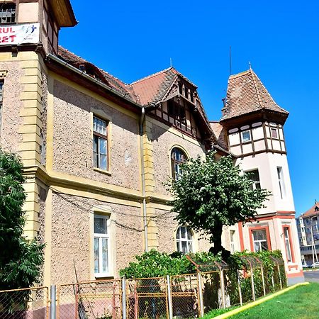 Ferienwohnung White House & Jacuzzi Hermannstadt Exterior foto
