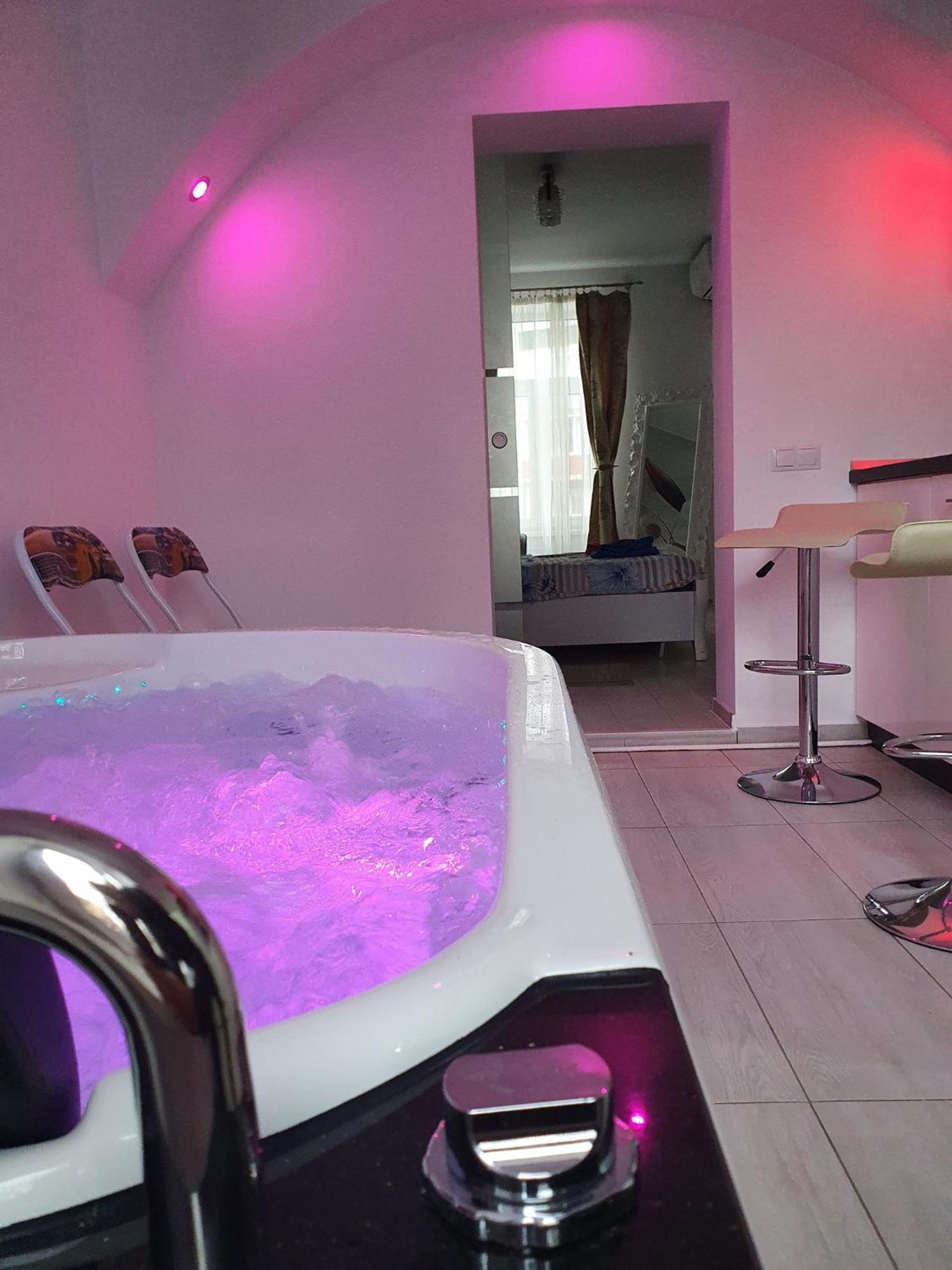 Ferienwohnung White House & Jacuzzi Hermannstadt Exterior foto
